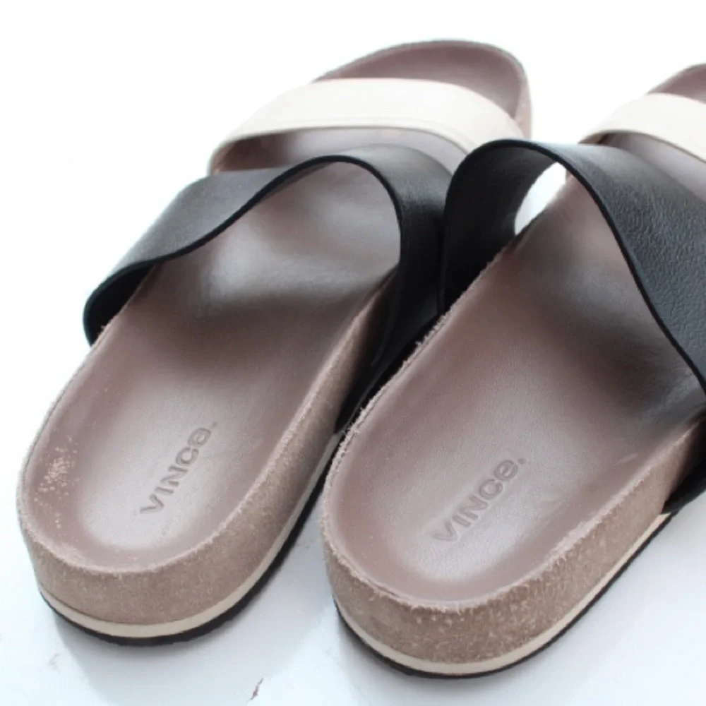 Vince Giada sandals